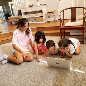 Meet your Posher, Eunice